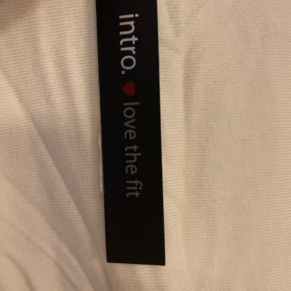 New with tags! Cream sweater with turtle neck and accent buttons on sleeve! 1x - Picture 6 of 6